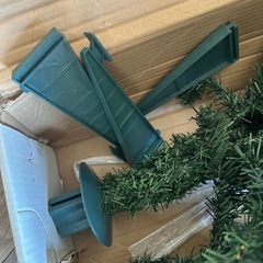 クリスマスツリー　飾りなしの画像