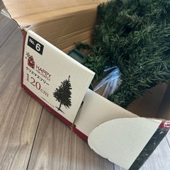 クリスマスツリー　飾りなしの画像