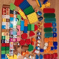 アンパンマンとゆかいななかまたち ブロック/しまじろうペタペタブロックの画像