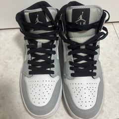 NIKE エアジョーダン１ MID  26cmの画像