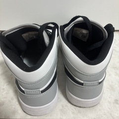 NIKE エアジョーダン１ MID  26cmの画像