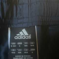 アディダス　ナイロンジャージ下の画像