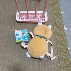 ベビーグッズまとめてどうぞ★肌着オムツ哺乳瓶靴下等の画像