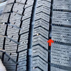 ＜スタッドレスタイヤ4本＞ブリザックVRX　175  65R14 溝浅いの画像