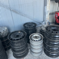 アルミホイール、鉄ホイールあります。の画像