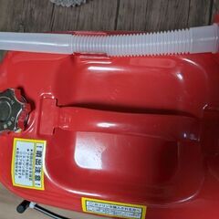 携行缶20リッター赤の画像
