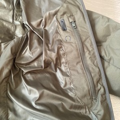 ユニクロ　ダウンジャケットパーカーの画像