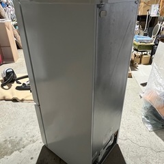 ヤマダ電機　冷凍冷蔵庫　１５６Ｌ　右開き　２ドア　ホワイト　２０１８年製　ＨＥＲＢ　Ｒｅｌａｘ　ＹＲＺ－Ｆ１５Ｅ１の画像