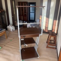 パソコンデスクの画像