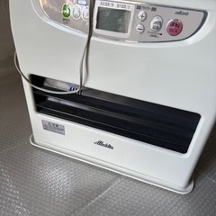 石油ファンヒーターの画像