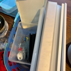 食器、ステンレス水切り、雑貨一式の画像