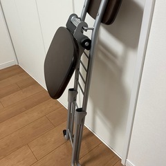 折りたたみ椅子の画像