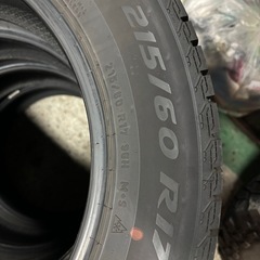 スタッドレス　タイヤ　4本の画像