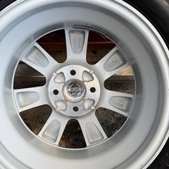 ブリヂストンスタッドレス新品未使用イボ付き　
日産ノート　 の画像