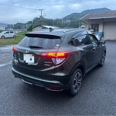 ホンダ HONDA ヴェゼル カーキ  車検有り  ハイブリッドの画像