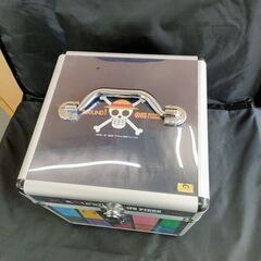 ボウリングの玉 約5kg ボウリングボール ONE PIECE ケース付き ワンピース ROUND1 ラウンドワン パープルブルー ボウリング ボーリング 札幌 北20条店の画像