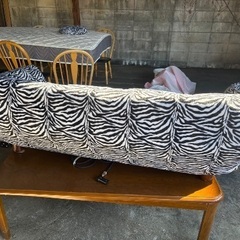 中古の二人掛けソファになります、の画像