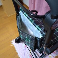 シルバーカー 手押し車 高齢者 車椅子 軽量 コンパクト 座れる 折畳 シルバーカート ショッピングカート 歩行器 買い物カート  老人カート の画像