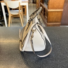 A2511-247 Max Mara 2wayバッグ ショルダー トート パイソン オフホワイト  キズ汚れ有り の画像