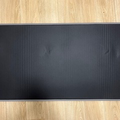 adidasヨガマットレスの画像