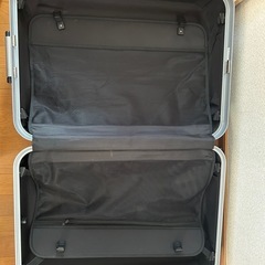 スーツケースの画像