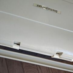 クーラーボックス　コーナンの画像