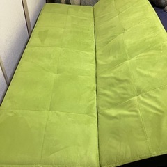 ［取引中］ソファーベッド ライトグリーンの画像