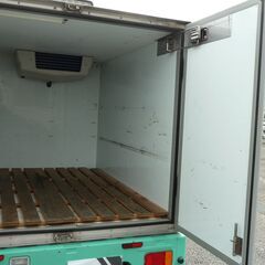 H.26(2014)年 スズキ キャリイ 冷凍冷蔵車 ホワイト/グリーン  オートマ　ETC　エアコン　ナビ　バックカメラ　パワステ　集中ドアロック　Rエアバック　ワンセグTV　車検８年９月　17374　の画像