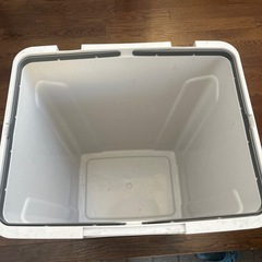 ゴミ箱　70リットル　あげます！の画像