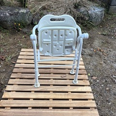 シャワーチェアー 介護 折りたたみ 高さ5段階調節 YS-1060 折畳み バスチェア シャワーチェア 風呂イス 風呂いす 風呂椅子 介護 背付 シャワーチェアー 選定理由 山善 YAMAZEN  
の画像