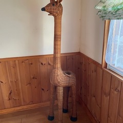 キリン？の置物の画像