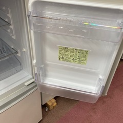 シャープ冷蔵庫　SJ-14E6-W 2019年式の画像