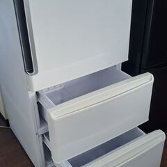 【リサイクルショップどりーむ天保山店】No.4835　冷蔵庫　AQUA　272L　2017年製　写真参照🎵の画像
