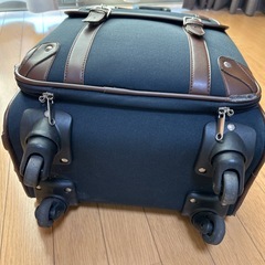 スーツケースの画像