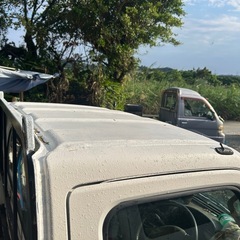 スズキ　キャリー軽トラ平成23年5Fマニュアル4WD‼️綺麗な車両です‼️エンジン直せる方お勧めです‼️現状販売部品取りサビ少ないです‼️の画像