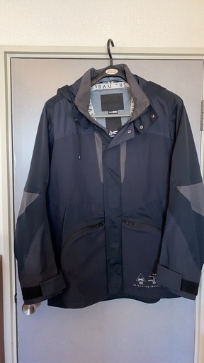 デンハム ホワイトマウンテニアリング DENHAM White Mountaineering  01-19-00-20-002 WM SAITOS MOUNTAIN マウンテン ジャケット  チャコールグレー メンズ