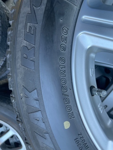 205/60/16 スタッドレス　4本セット　ブリザック