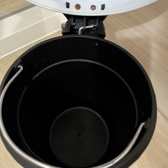 ゴミ箱の画像