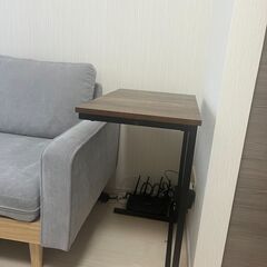 2人がけソファ & サイドテーブルの画像