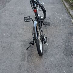 【リサイクルショップどりーむ天保山店】No546　自転車　20インチ　折りたたみ式　7段切り替え付き🎵　写真参照🎵　オススメ品🎵の画像