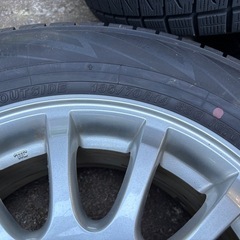 山形　中古　日産純正　ヨコハマ　アイスブレードIG70 185/70r14 22年製　スタッドレスの画像