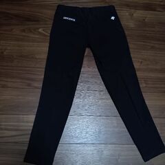 デサント　ゴルフパンツ　黒　w82 ３シーズン　PT zero　メンズ　ブラックの画像