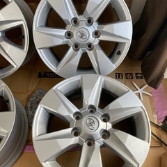  2018年式ランドクルーザープラド純正17インチホイールの画像