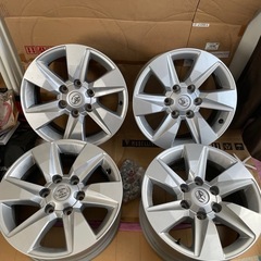  2018年式ランドクルーザープラド純正17インチホイールの画像