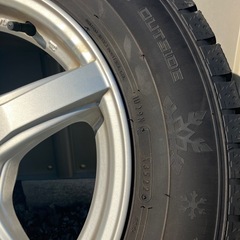 スタッドレスタイヤ ホイールセットの画像