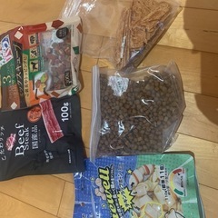 小型犬エサシートの画像