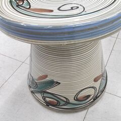 花台 陶器製 スツール 丸型 ガーデニング 直径約31㎝ 高さ約31.5㎝ 苫小牧西店の画像