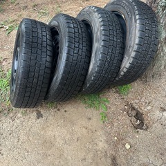 【商談中】タイヤ🛞（スタッドレス）の画像