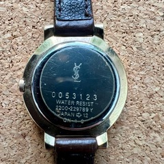 Yves Saint Laurent クォーツ 腕時計の画像
