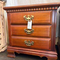 アメリカ製ヴィンテージ　ナイトキャビネットの画像